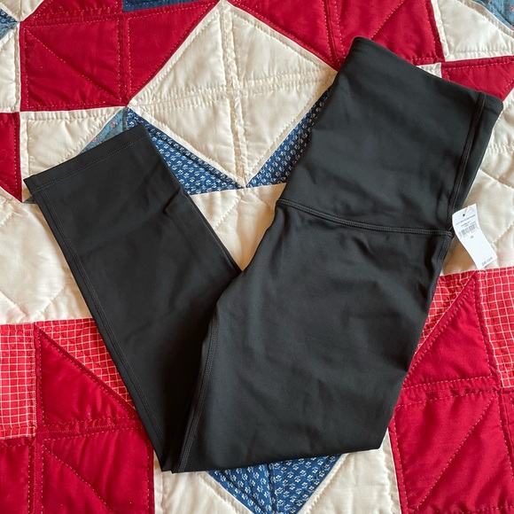 Gap maternity athletic blackout leggings-cropped - Picture 2 of 8